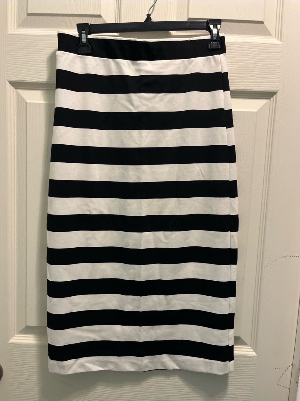 Gianni Bini Black and White Horizontal Stripe Pencil Skirt